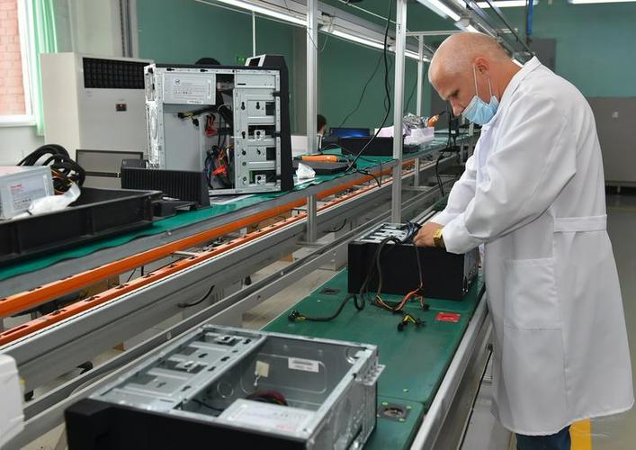 北哈州基洛夫工厂开始生产电脑产品